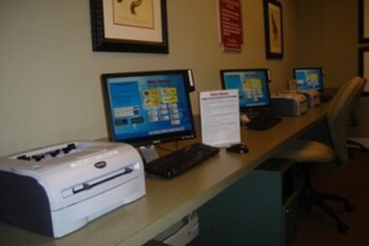 Business Center 14 of 143