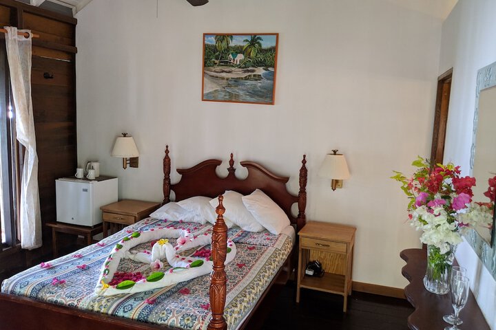 Room 13 of 83
