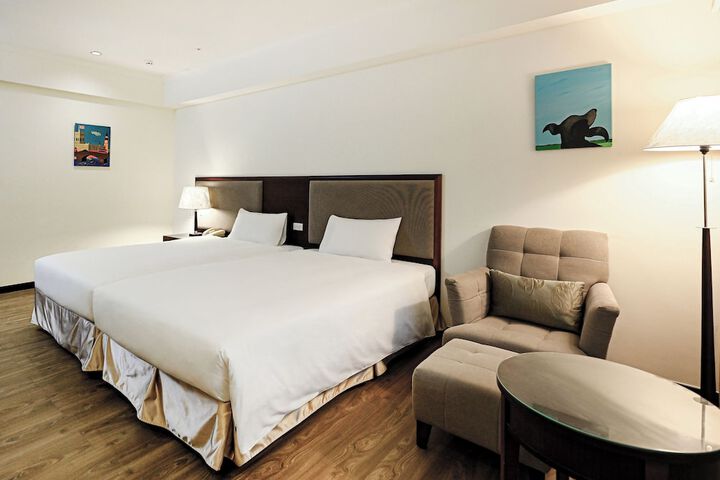 Room 17 of 72