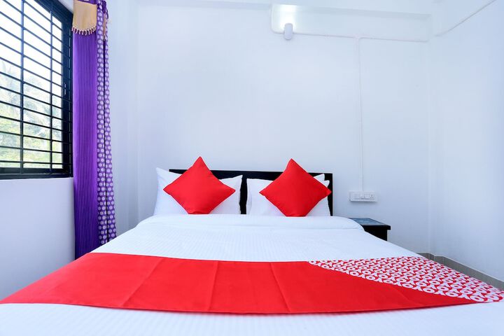 Room 9 of 27