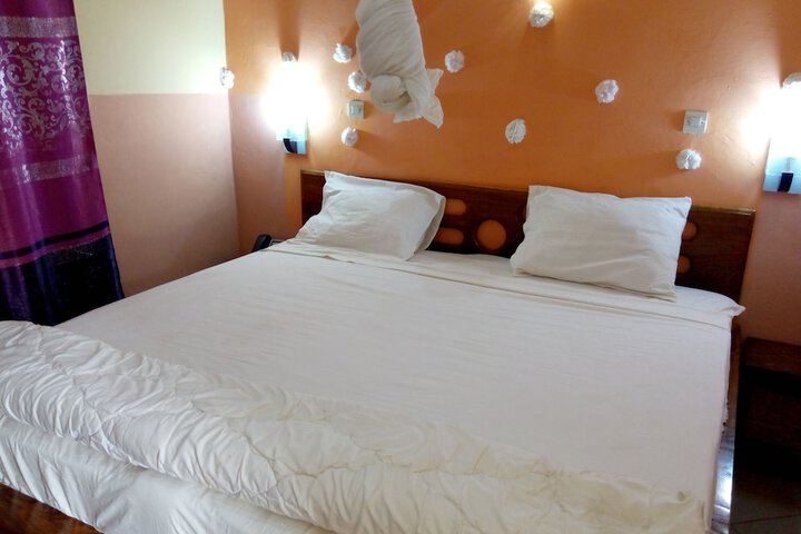 Room 15 of 49