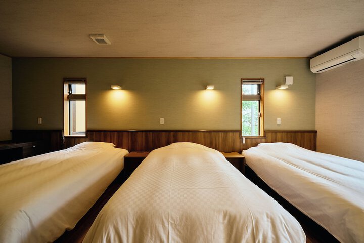 Room 10 of 79