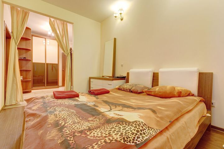 Room 8 of 29