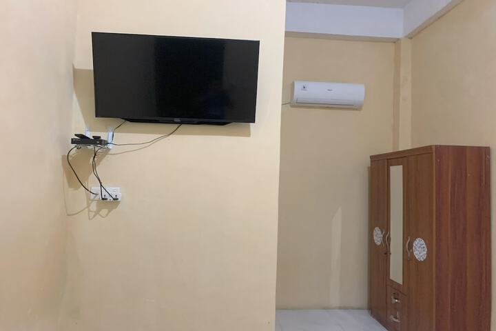 Room 16 of 23