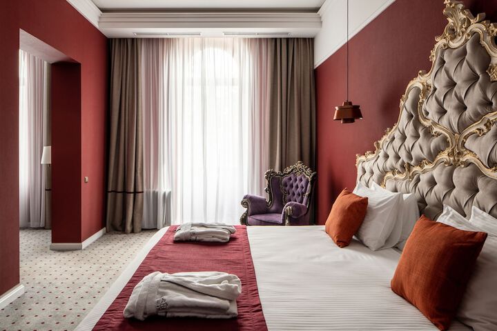 Room 26 of 93