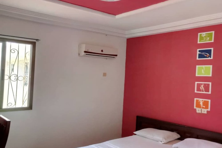 Room 16 of 25