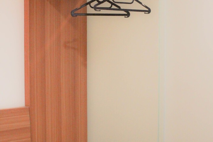 Room 7 of 38