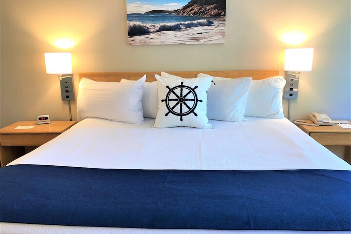 Room 9 of 111