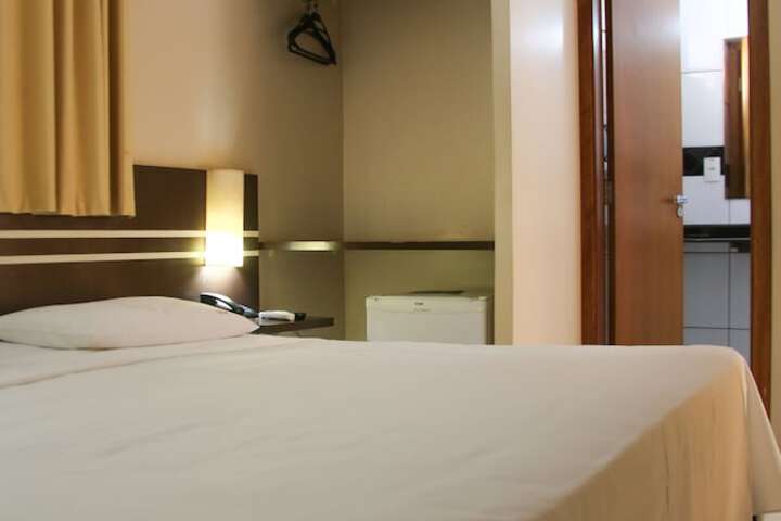 Room 76 of 183