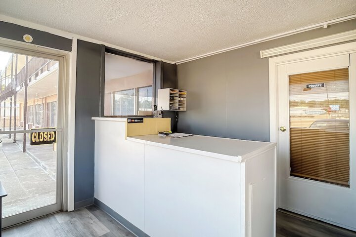 Hotel Interior 4 of 22