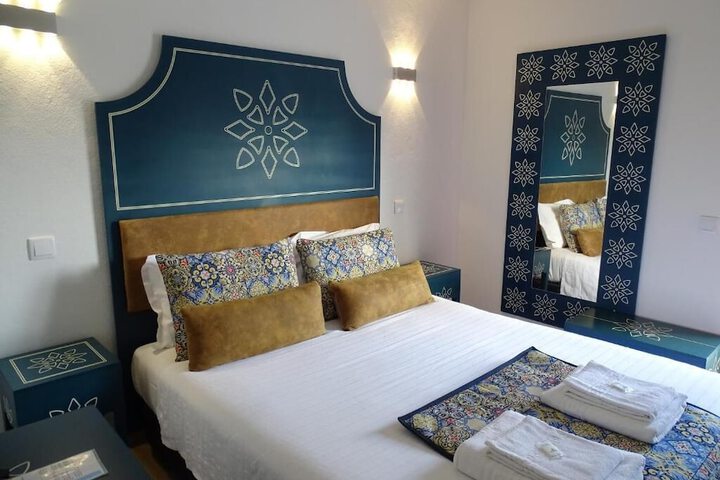 Room 21 of 32