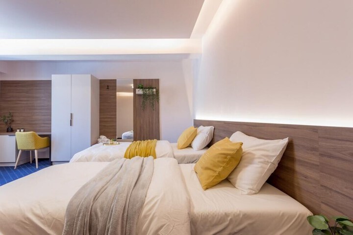 Room 5 of 21