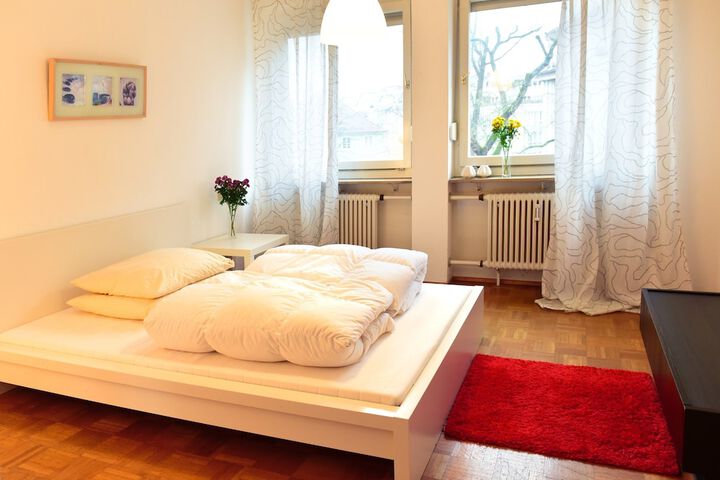Room 2 of 37
