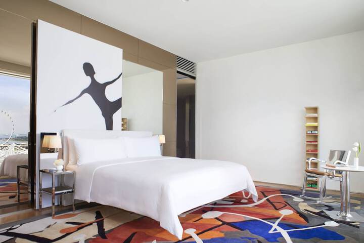 Room 15 of 125