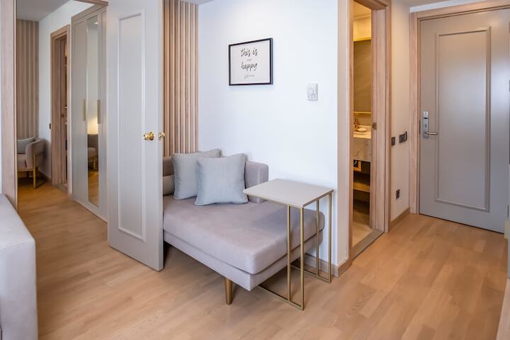 Room 54 of 203