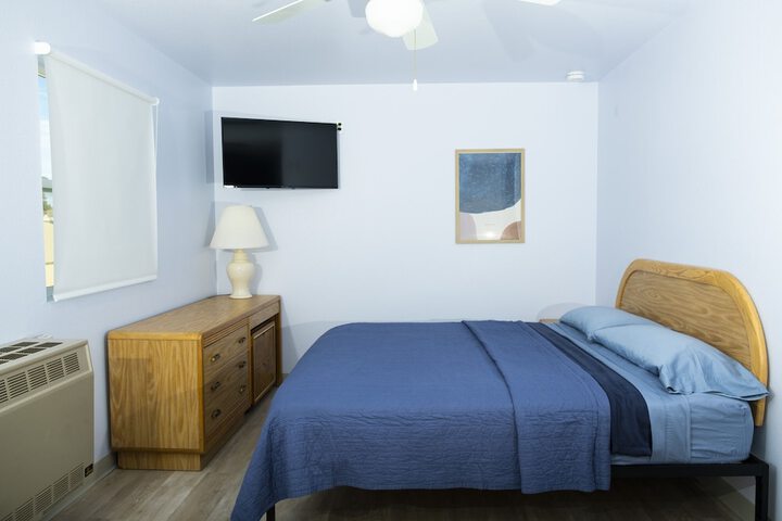 Room 2 of 19