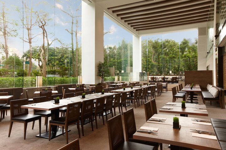 Dining 85 of 121