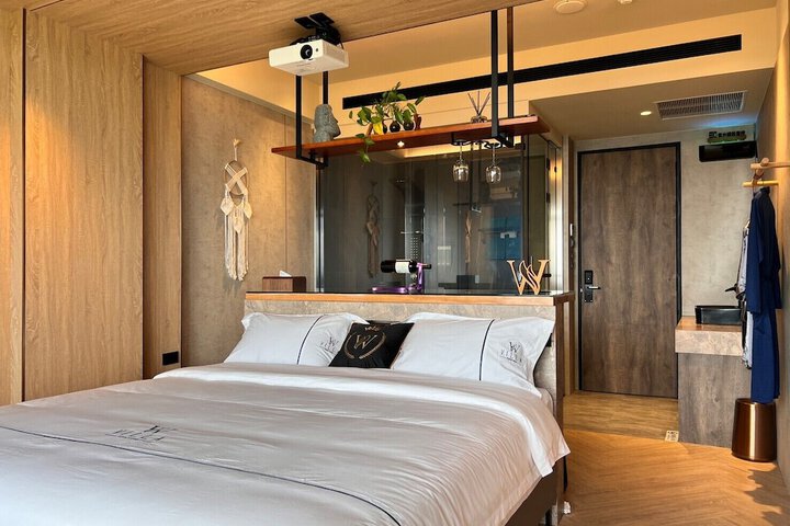 Room 70 of 147