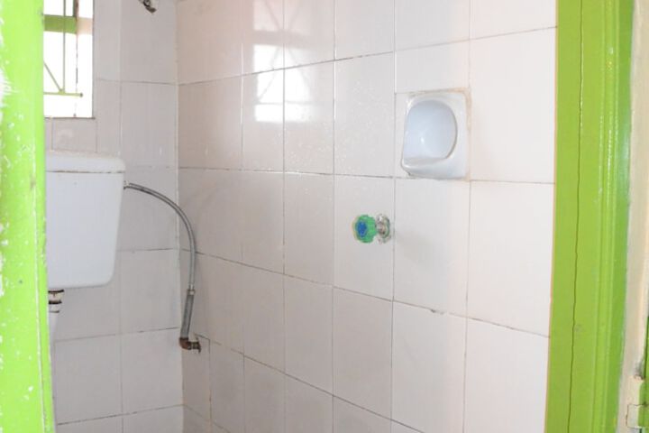Room 6 of 6