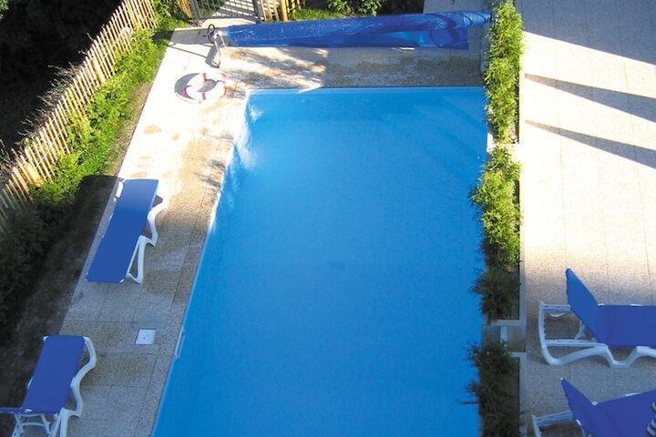 Pools & Facilities