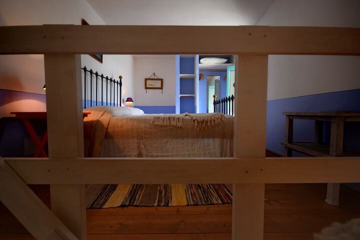 Room 15 of 16