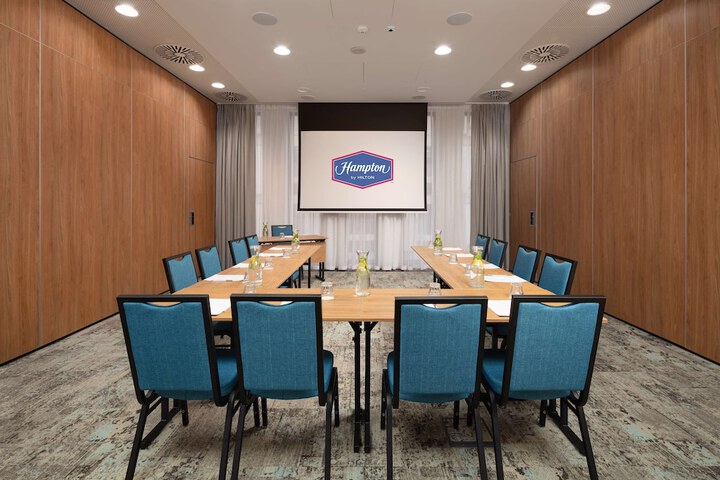 Meeting 33 of 44