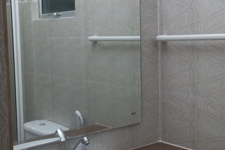 Room 18 of 44
