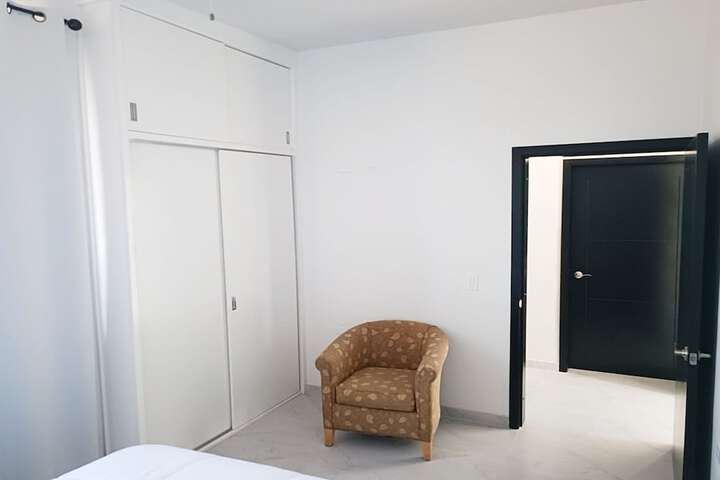 Room 3 of 17