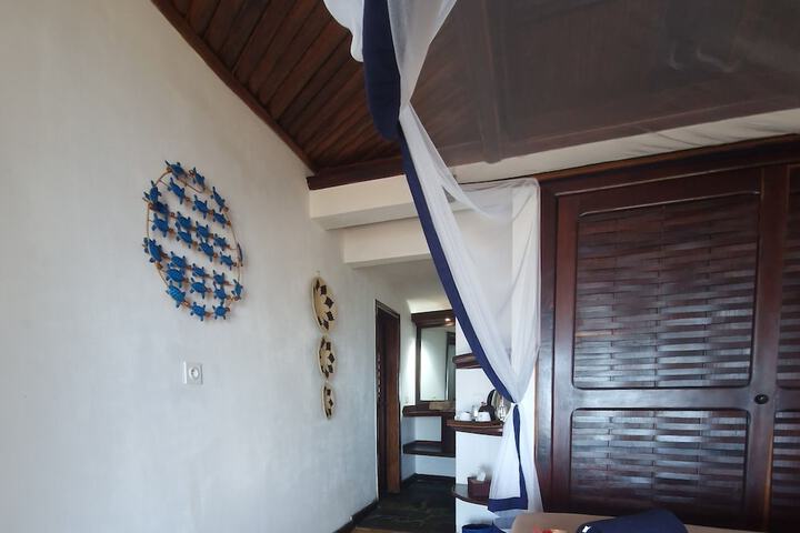 Room 10 of 87