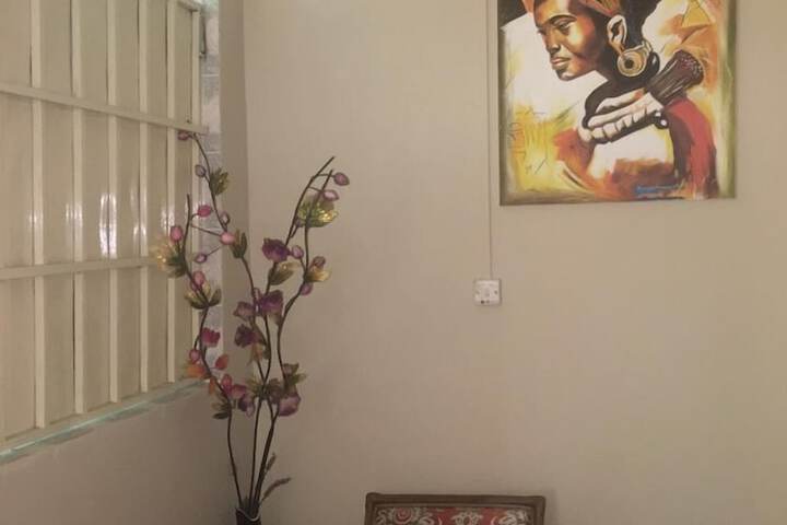 Room 9 of 30