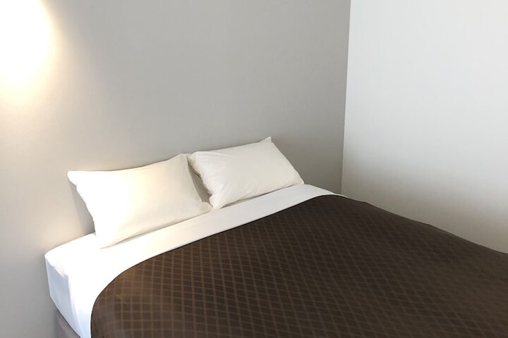 Room 15 of 31
