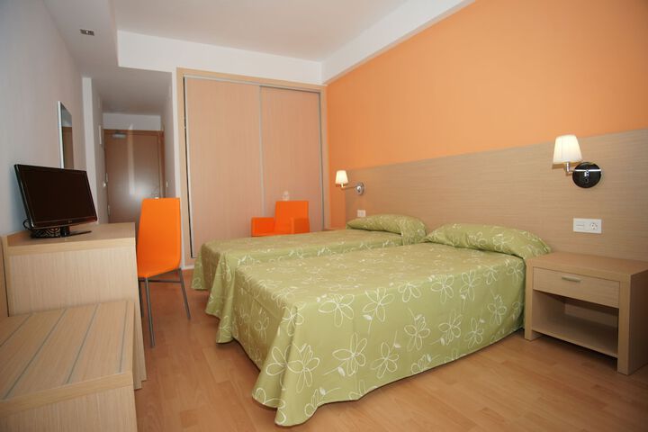 Room 4 of 47