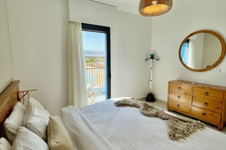 Room 2 of 13