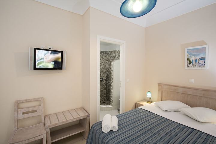 Room 14 of 46