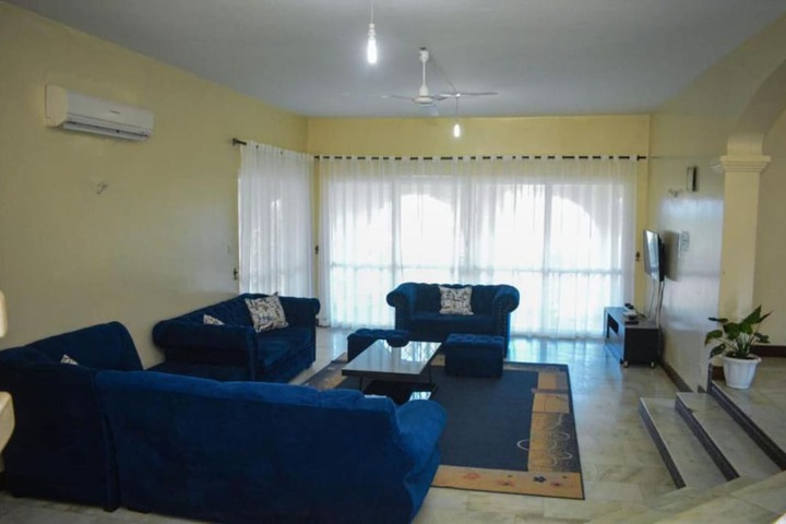 Room 43 of 62