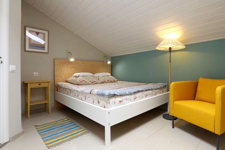 Room 36 of 49