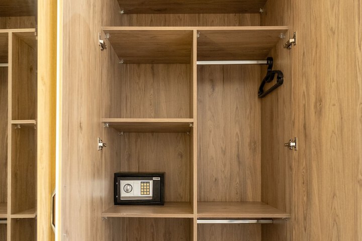 Room 26 of 79