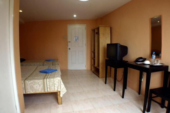 Room 18 of 59