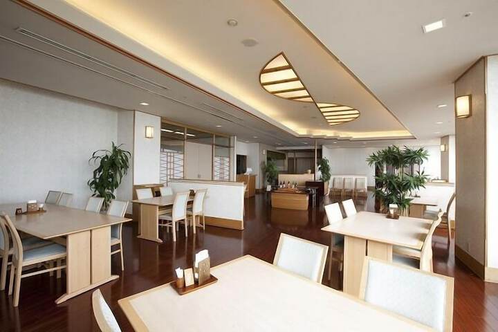 Dining Photos