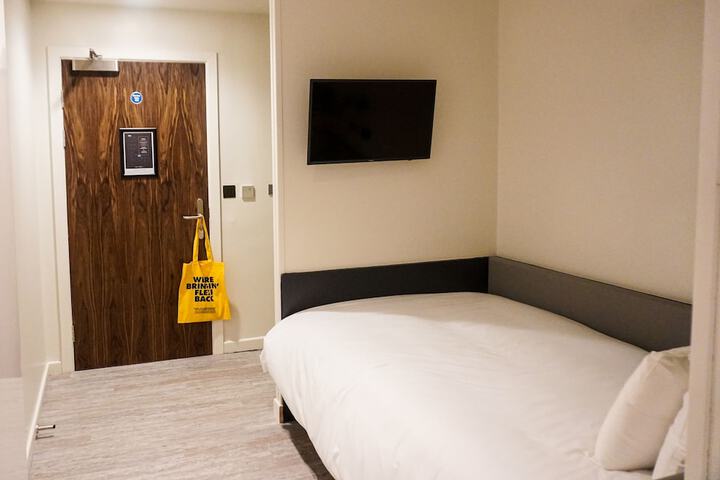 Room 10 of 54