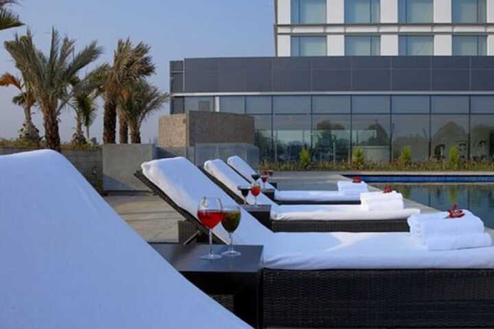Pools & Facilities