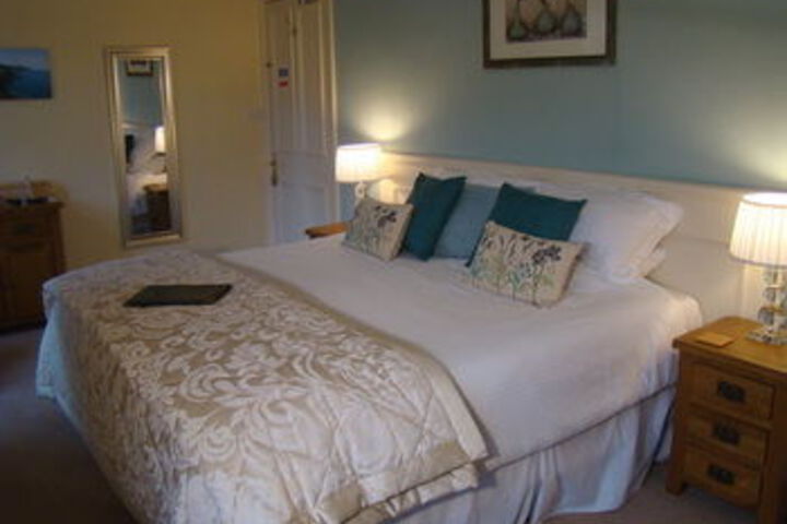 Room 32 of 51