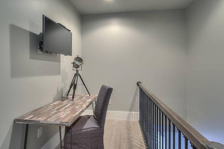 Room 4 of 45