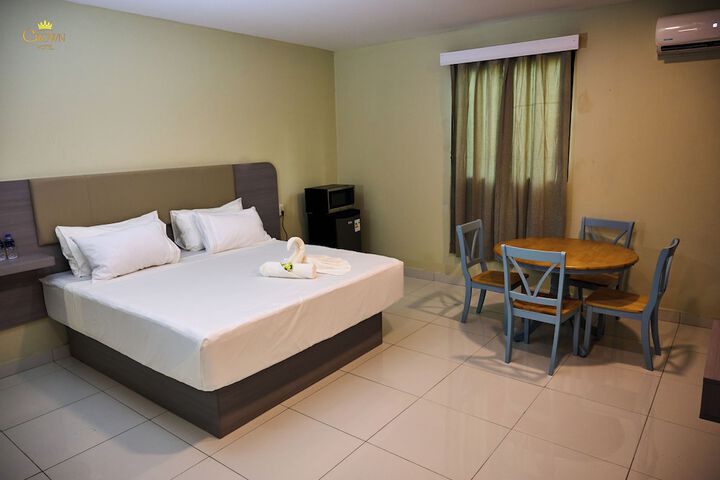 Room 5 of 23