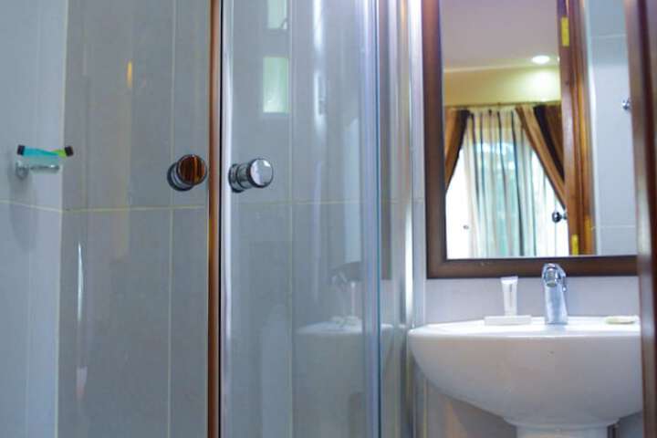 Room 15 of 27