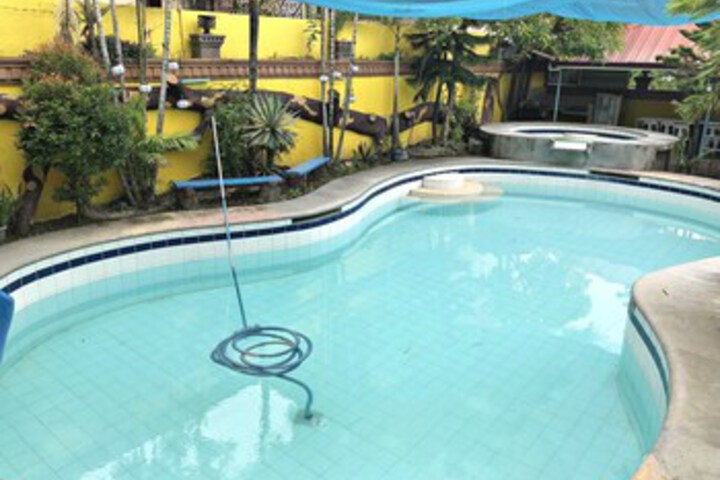 Pool 9 of 20