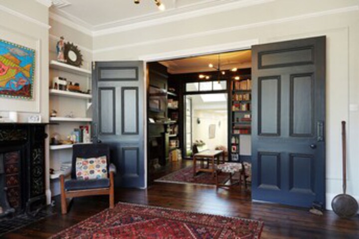 Room 6 of 17