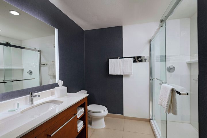 Room 15 of 24