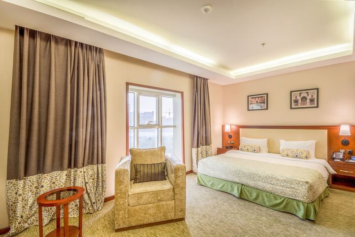 Room 12 of 43