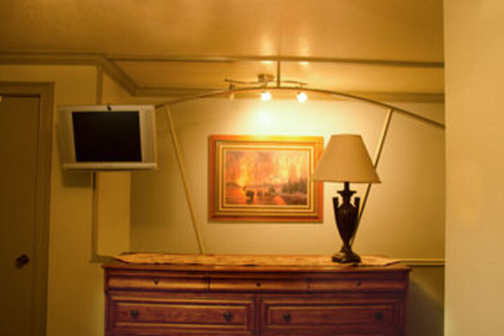 Room 23 of 94